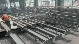 Szalunki stalowe do nowoczesnych ścian betonowych